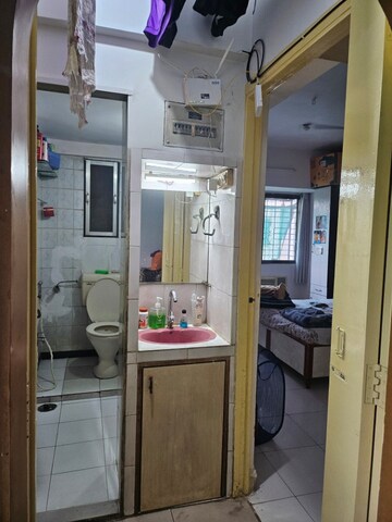 Bathroom in 2 BHK Apartment at Mulund East – for Rent