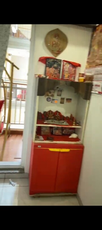 Furnished Amenities in 3 BHK Apartment at Rishita Manhattan, Gomti Nagar – for Rent