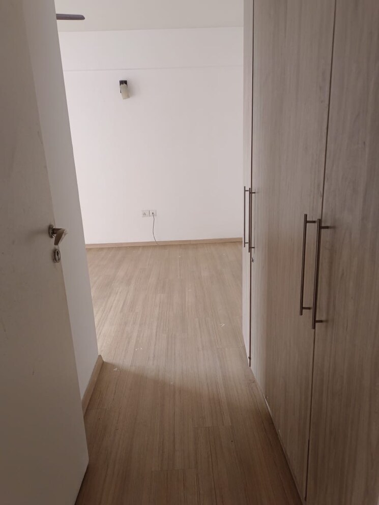 undefined, dlf-regal-gardens 3 Bedroom 1755 Sq.Ft. Apartment In Sector 90 Gurgaon 8880264