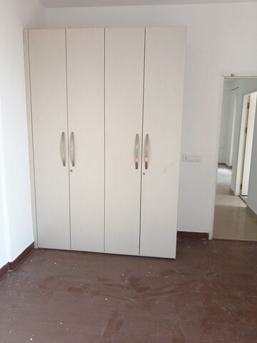 Room in 3 BHK Apartment at Mapsko Mount Ville, Sector 79 – for Rent