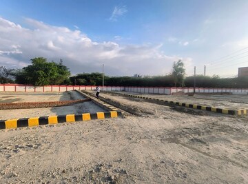 Plot Area in  Plot at Banthra Sikander Pur – for Sale