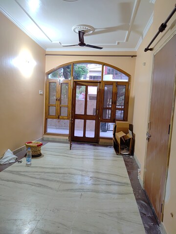 Staircase in 2 BHK Builder Floor at RWA Apartments Sector 47, Sector 47 – for Rent
