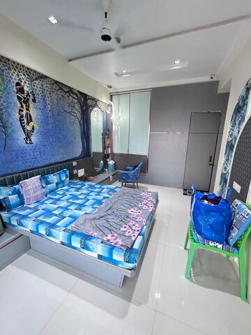 Bedroom in 4 BHK Apartment at Globe Paradise, Dombivli East – for Sale