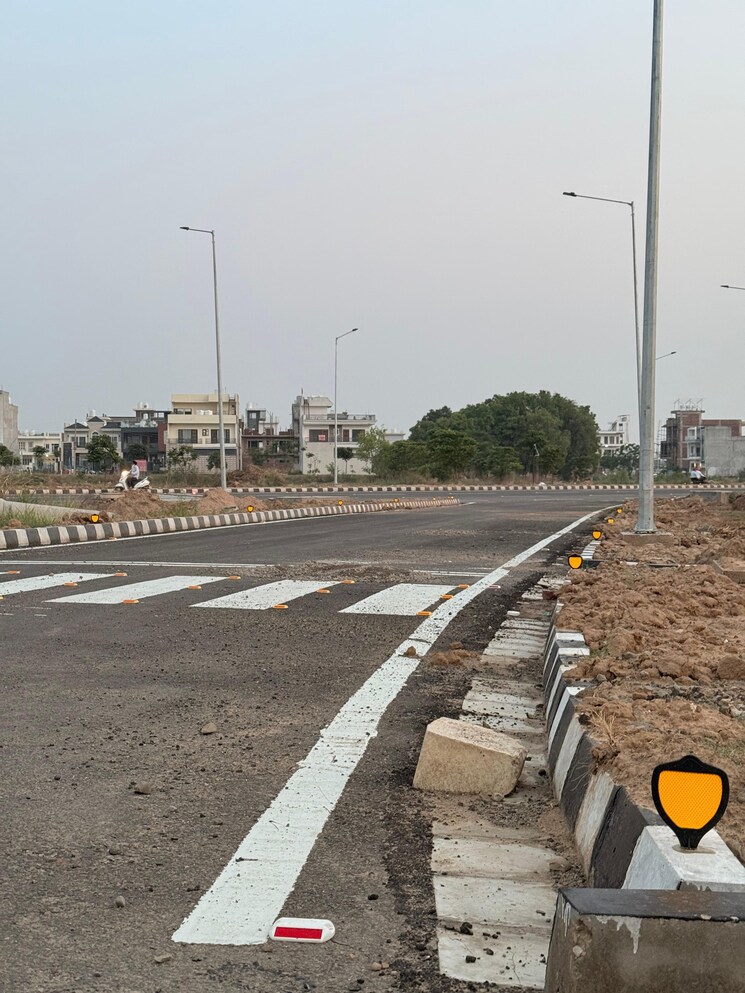 undefined, altus-prime  100 Sq.Yd. Plot In North Mullanpur Chandigarh 8880309