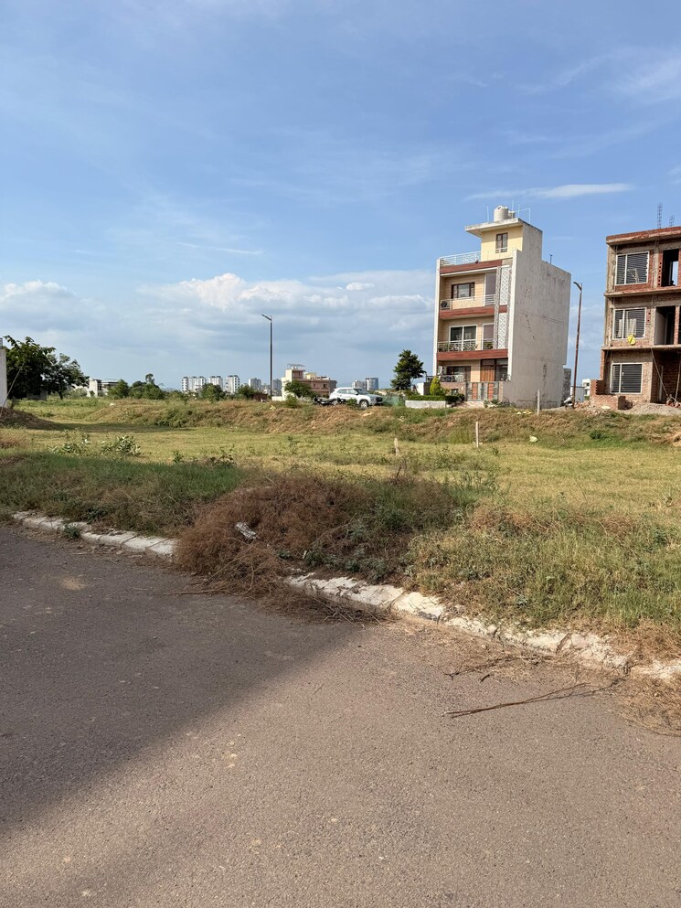 Exterior View, altus-prime  100 Sq.Yd. Plot In North Mullanpur Chandigarh 8880309