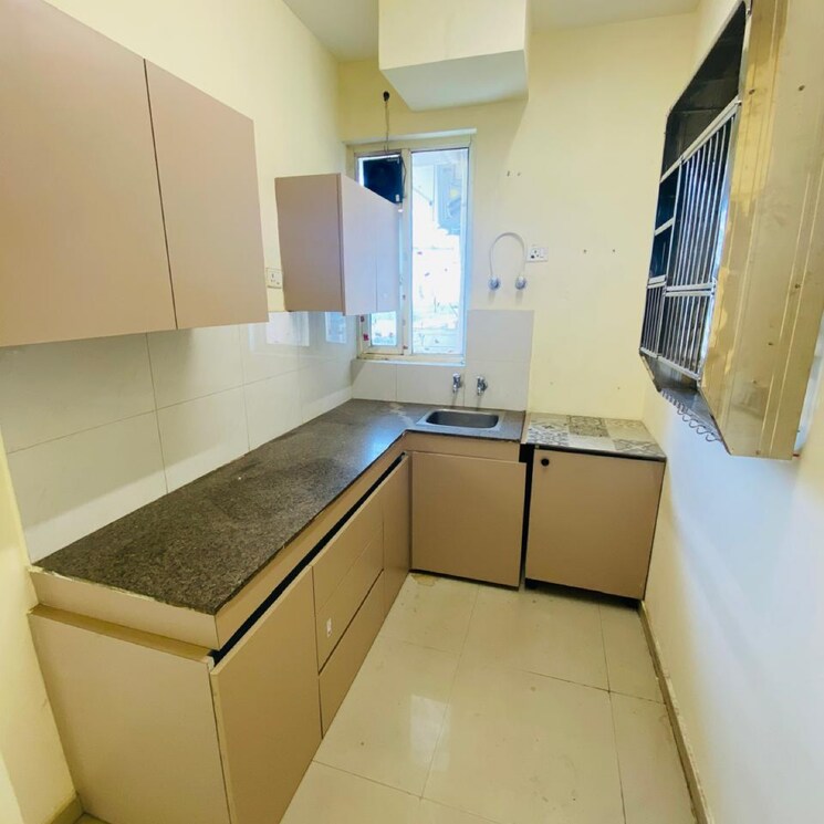 Kitchen, signature-the-serenas 2 Bedroom 724 Sq.Ft. Apartment In Sohna Sector 33 Gurgaon 8880344