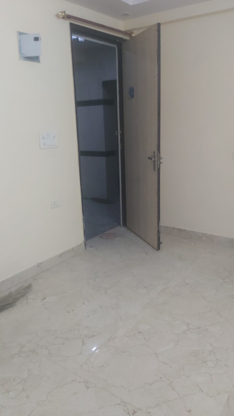 Kitchen, mayur vihar 2.5 Bedroom 750 Sq.Ft. Builder Floor In Mayur Vihar Delhi 8880363