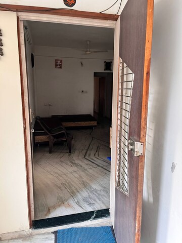 Living Room in 2 BHK Apartment at Makarba – for Rent