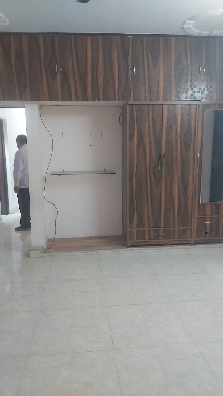 Room, mayur vihar 3.5 Bedroom 1450 Sq.Ft. Apartment In Mayur Vihar Delhi 8880402