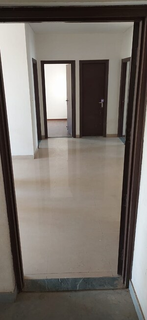 Room in 4 BHK Apartment at BPTP Park Elite Floors, Sector 85 – for Sale