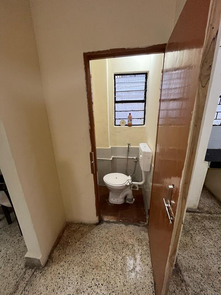 Bathroom, parmar-nagar-housing-society 1 Bedroom 500 Sq.Ft. Apartment In Fatima Nagar Pune 8880409