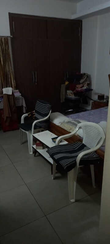 Master Bedroom in 3 BHK Builder Floor at Sahastradhara Road – for Rent