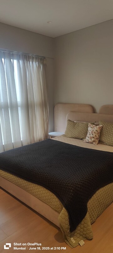 Bedroom in 2 BHK Apartment at Siddha Sky, Wadala – for Sale