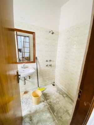 Bathroom in 2 BHK Builder Floor at Palam Vihar Residents Association, Palam Vihar – for Sale
