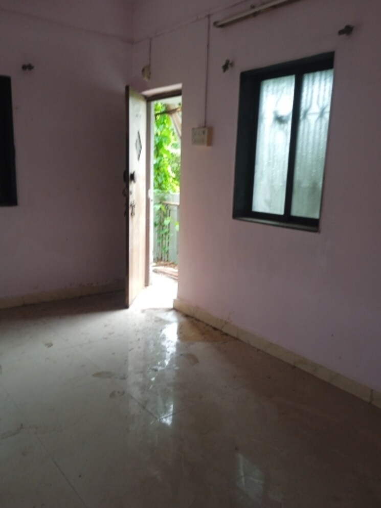 Room, chala 1 Bedroom 650 Sq.Ft. Apartment In Chala Vapi 8880456