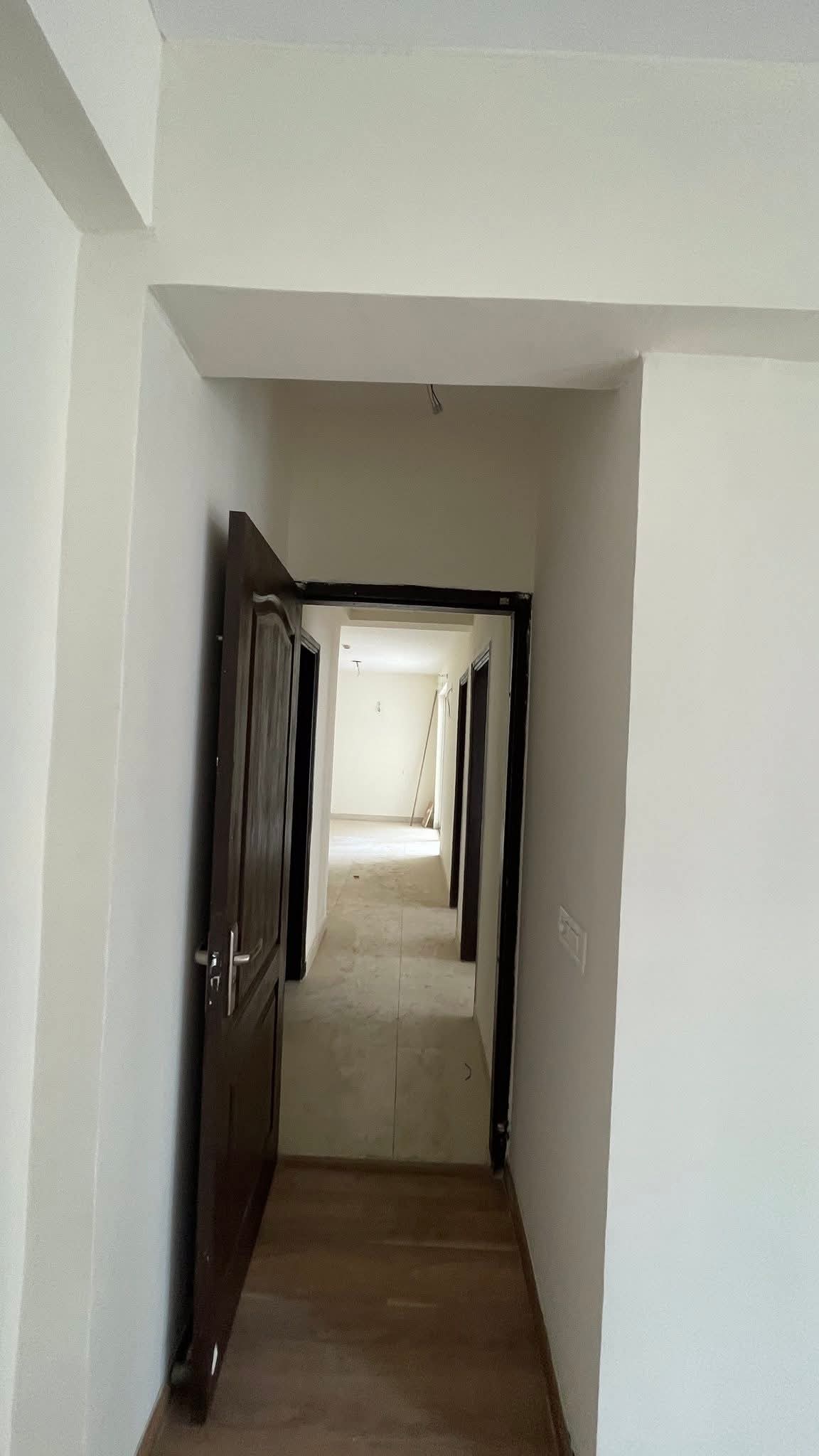 3 BHK + Servant Room Apartment For Rent in Lotus Panache
