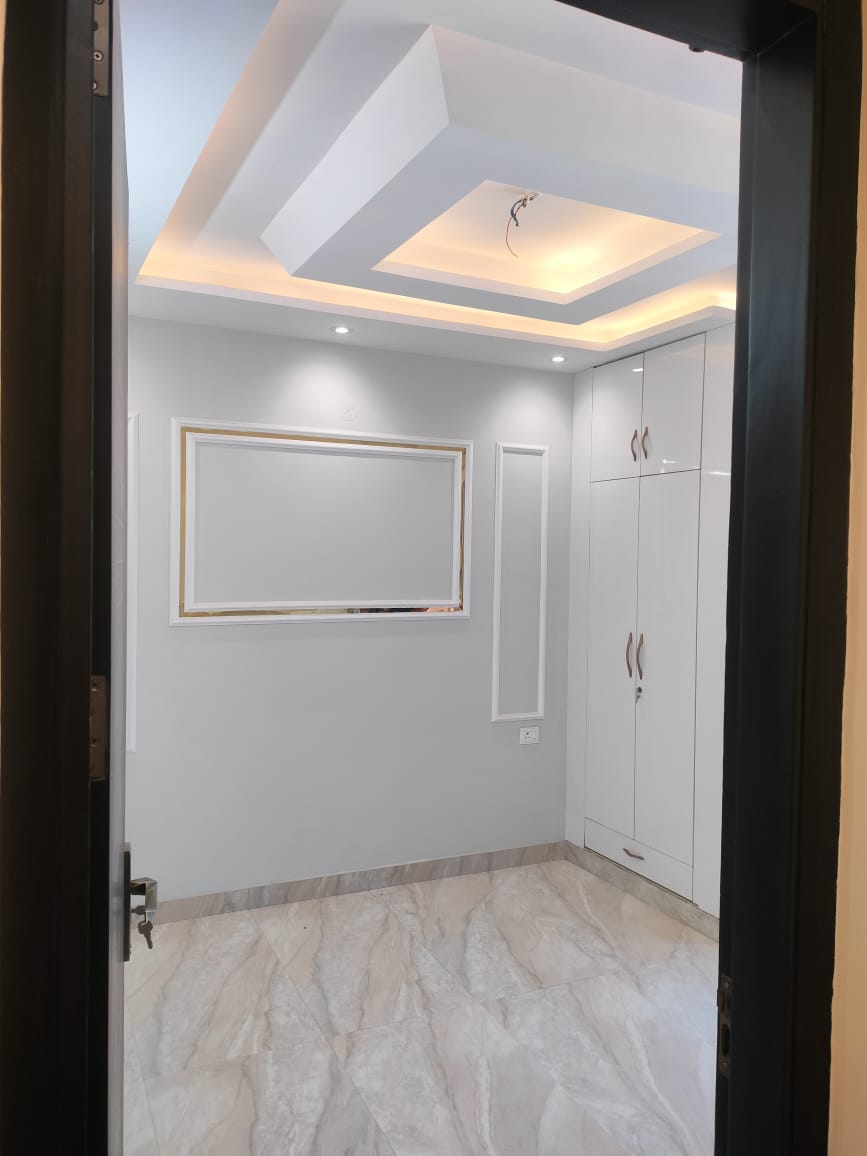 2 BHK + Study Room Builder Floor For Rent in Shri Ram Property 