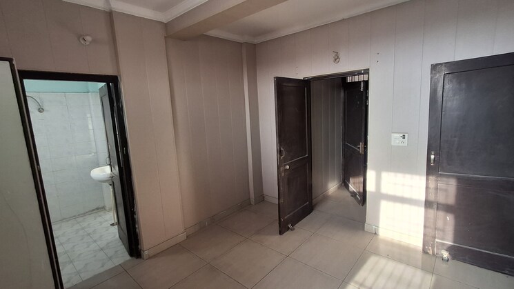 Attached Bathroom, bhabat 4 Bedroom 1850 Sq.Ft. Apartment In Bhabat Zirakpur 8880459