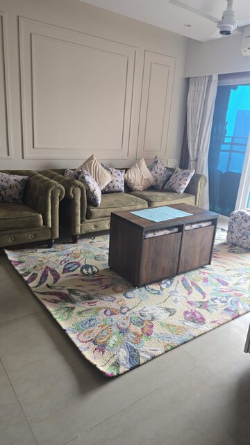 Bedroom in 3.5 BHK Apartment at Akshar Shreeji Heights, Seawoods – for Rent