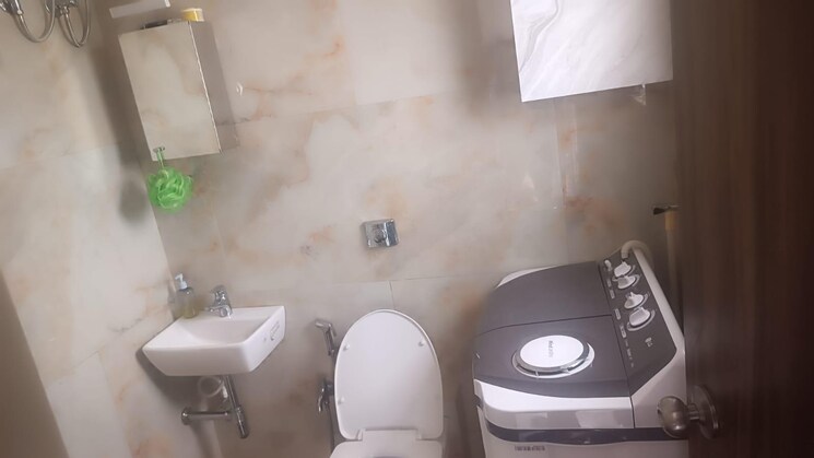 Bathroom, alag-artis 2 Bedroom 583 Sq.Ft. Apartment In Pant Nagar Mumbai 8880467