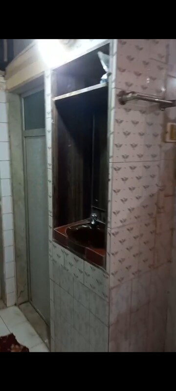 Bathroom in 1 BHK Builder Floor at Vardhaman Shanti Nagar, Mira Road East – for Rent