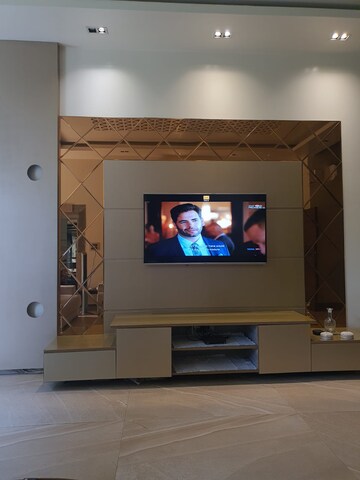Furnished Amenities in 3 BHK Apartment at Defence Colony – for Rent