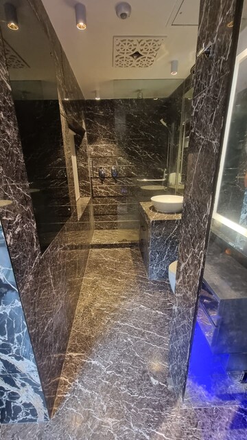 Attached Bathroom in 3 BHK Apartment at Defence Colony – for Rent