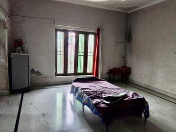 Room in 2 BHK Apartment at Kishanpur – for Sale