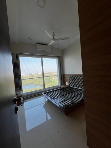 Room in 2 BHK Apartment at Metro The Palms, Nerul – for Rent