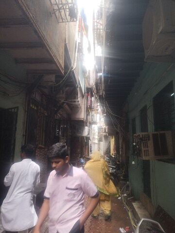 Master Bedroom in 1 BHK Independent House at Kurla West – for Rent
