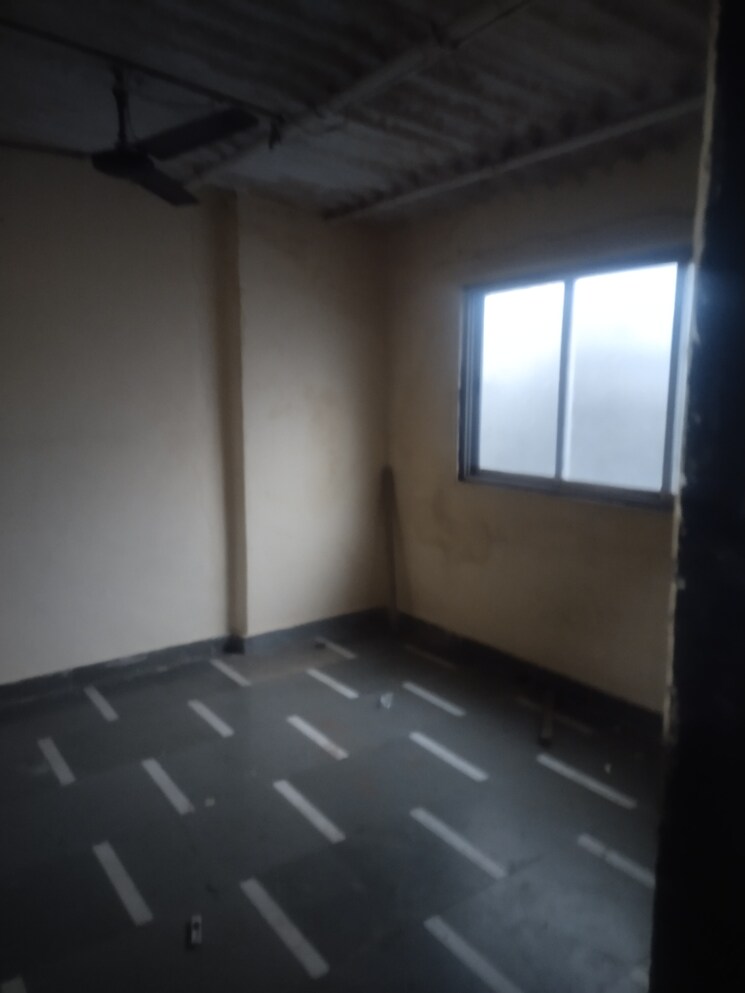 Room, kurla west 1 Bedroom 500 Sq.Ft. Independent House In Kurla West Mumbai 8880606