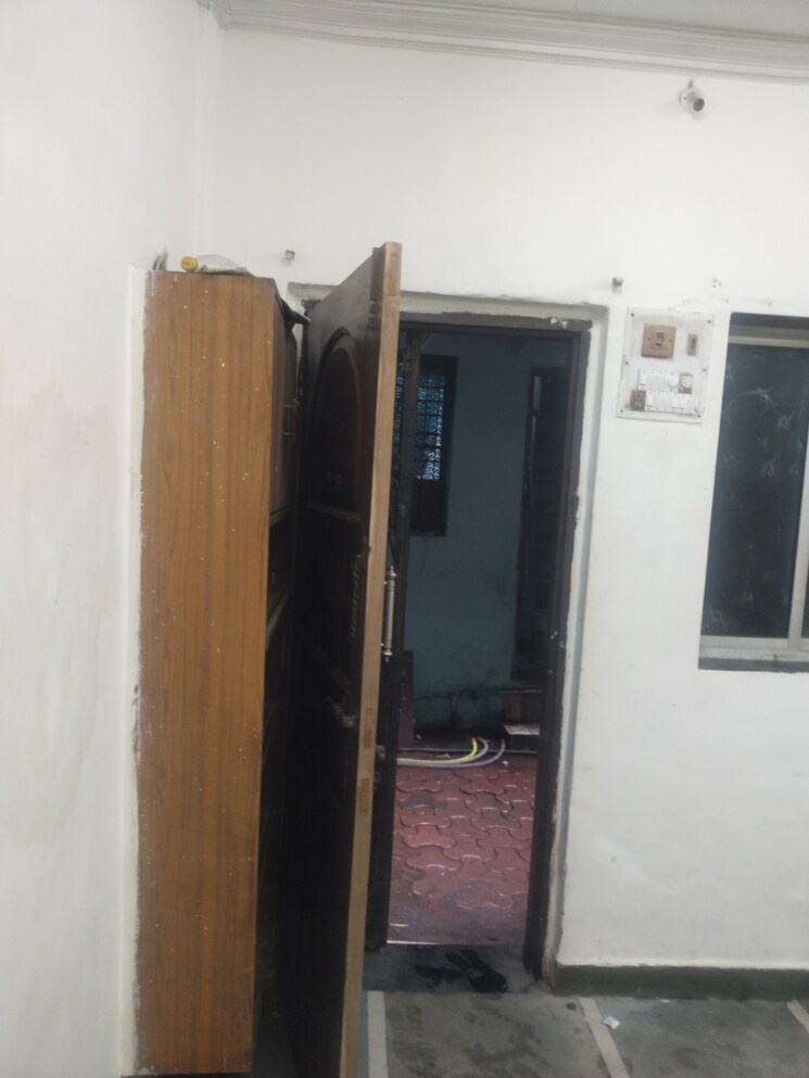 undefined, kurla west 1 Bedroom 500 Sq.Ft. Independent House In Kurla West Mumbai 8880606