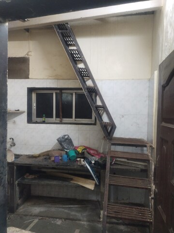 1 BHK Independent House For Rent in Kurla West