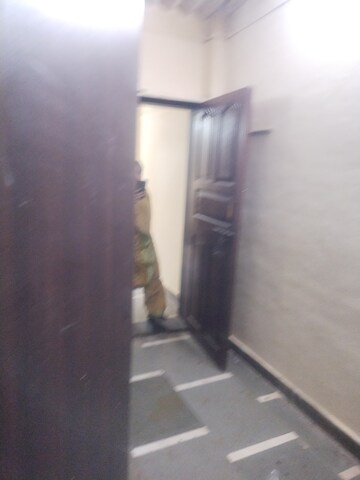 Furnished Amenities in 1 BHK Independent House at Kurla West – for Rent