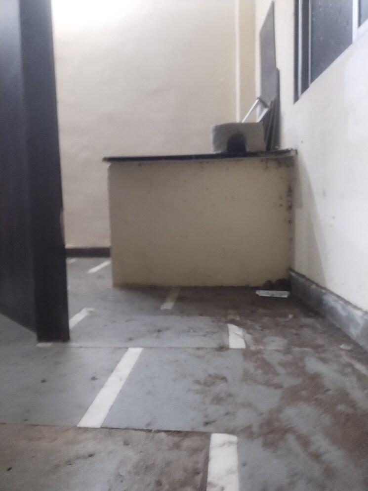 Room, kurla west 1 Bedroom 500 Sq.Ft. Independent House In Kurla West Mumbai 8880606