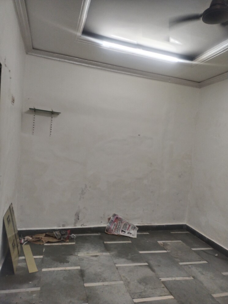 undefined, kurla west 1 Bedroom 500 Sq.Ft. Independent House In Kurla West Mumbai 8880606