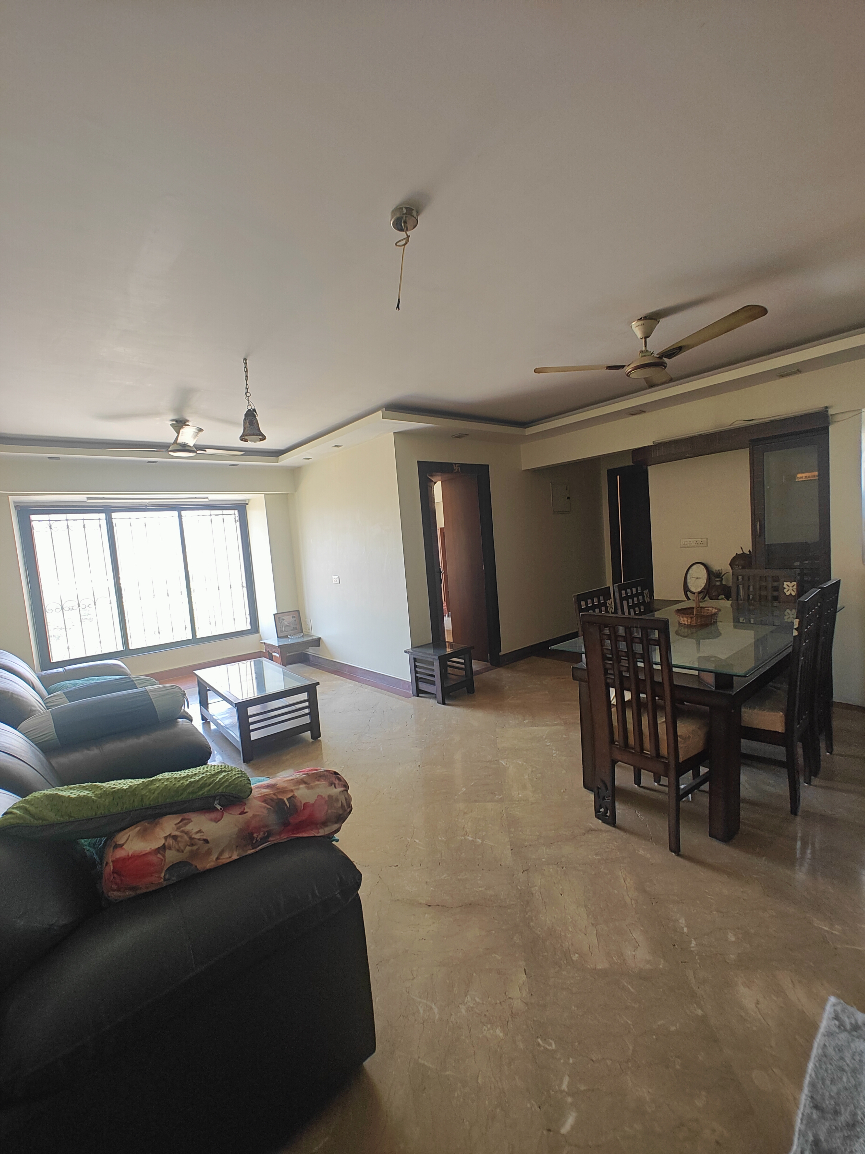 2 BHK 1100 Sq.Ft. Apartment in Harbour Court