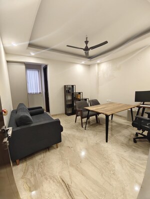 Gym in 3 BHK Builder Floor at Sector 42 – for Sale