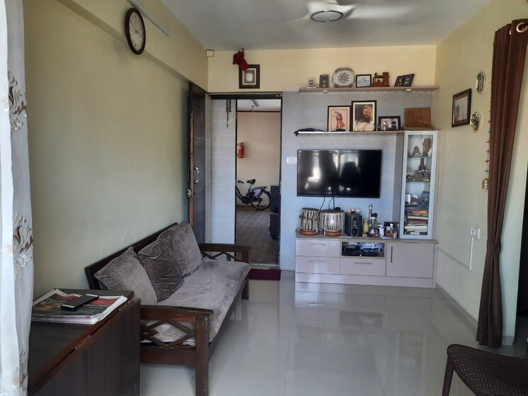 Living Room, ravi-kiran-chs-chembur 1.5 Bedroom 500 Sq.Ft. Apartment In Chembur Mumbai 8880640