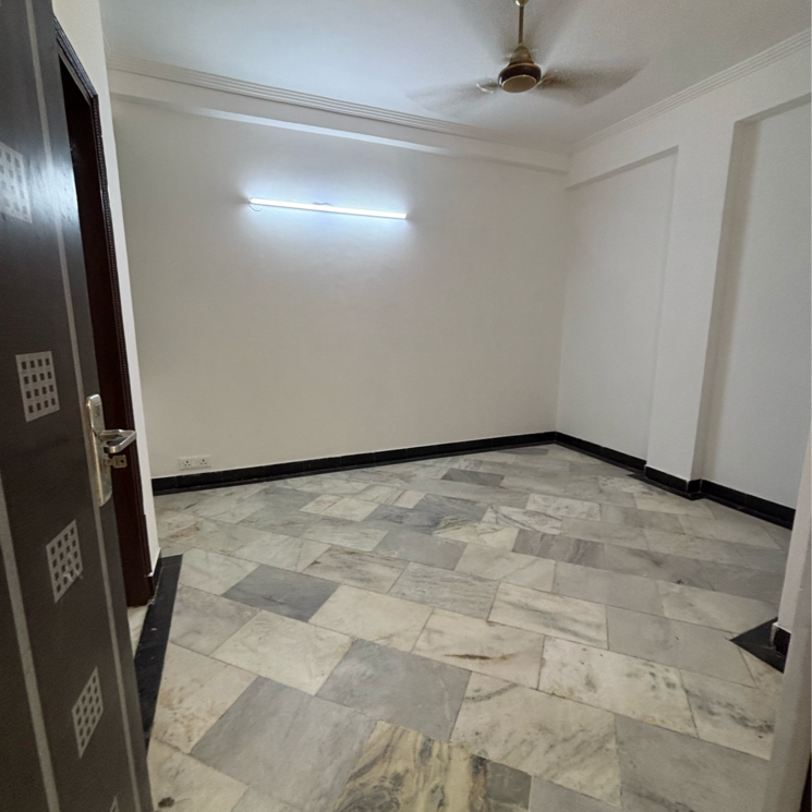 Bathroom, malviya nagar 3 Bedroom 1500 Sq.Ft. Builder Floor In Malviya Nagar Delhi 8880651