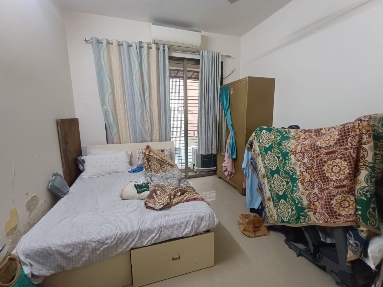 2 BHK + Servant Room Apartment For Rent in RNA Continental