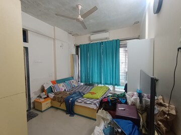 Bedroom in 2 BHK Apartment at RNA Continental, Chembur – for Rent