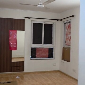 Bedroom in 3 BHK Apartment at Orchid Petals, Sector 49 – for Rent