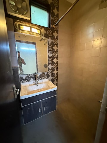 Bathroom in 2 BHK Builder Floor at Kalkaji – for Rent