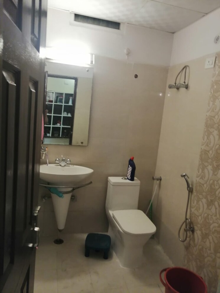 Master Bedroom, shri-balaji-bcc-heights 3 Bedroom 1325 Sq.Ft. Apartment In Raebareli Road Lucknow 8880716