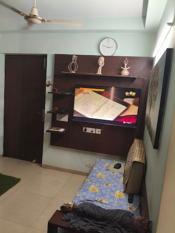 Bedroom in 2 BHK Apartment at AIG Park Avenue, Sector 4 Greater Noida – for Rent