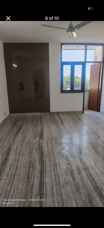 Room in 3 BHK Builder Floor at Greater Kailash I – for Rent