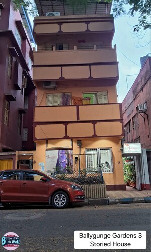 6+ BHK Villa – Exterior View View at Golpark - for Sale