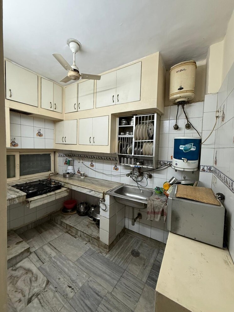 Kitchen, kalkaji 2 Bedroom 900 Sq.Ft. Builder Floor In Kalkaji Delhi 8880757