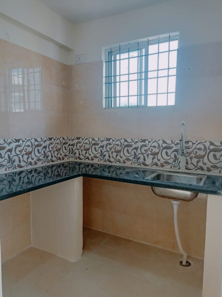 Kitchen, hmt layout 3 Bedroom 1500 Sq.Ft. Builder Floor In Hmt Layout Bangalore 8880756